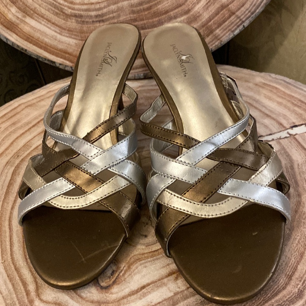 JACLYN SMITH SANDALS SIZE 6